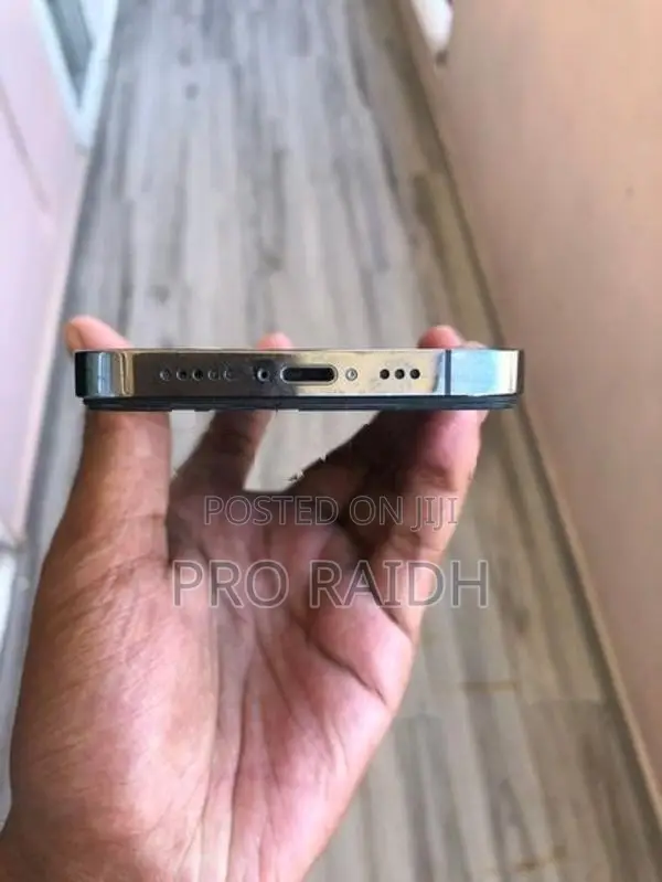 Apple iPhone 12 Pro (Used)