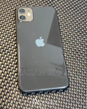 Apple iPhone 11 128GB (Used)