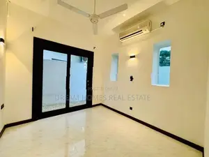 Elegant Luxury Living in Thalawathugoda – Kalalgoda