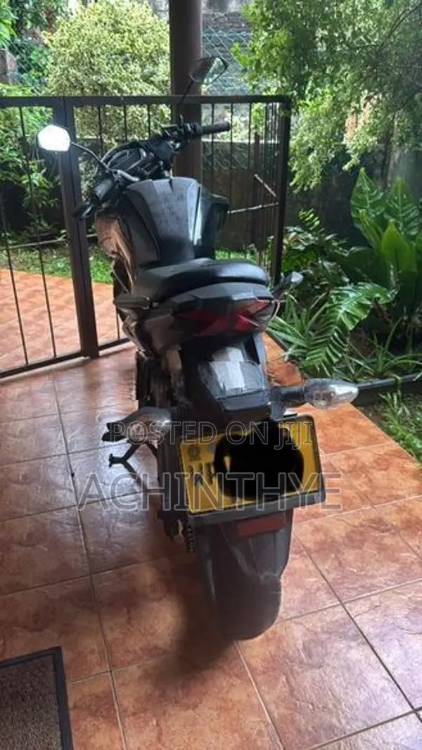 Honda CB Hornet 160R 2017