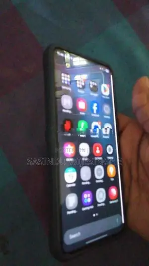 Samsung Galaxy S21 (Used)