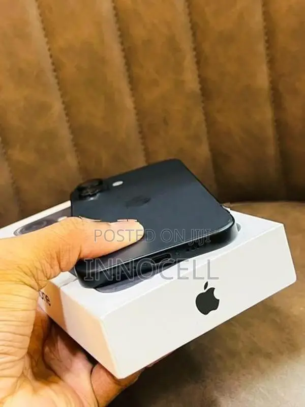 Apple iPhone 16 128GB (Used)