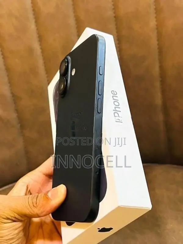 Apple iPhone 16 128GB (Used)