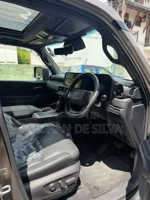 Toyota Land Cruiser 250 VX 2025