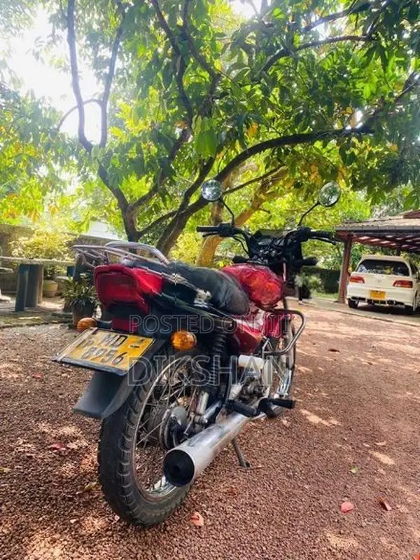 Bajaj CT100 2005