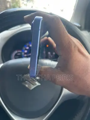 Apple iPhone 16 (Used)