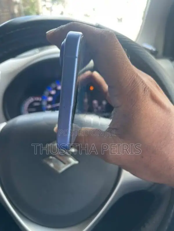 Apple iPhone 16 (Used)