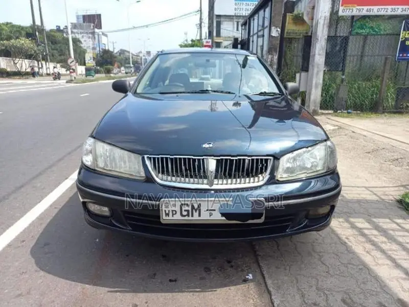 Nissan Sunny 2001