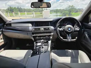 BMW 520i M Sport 2011