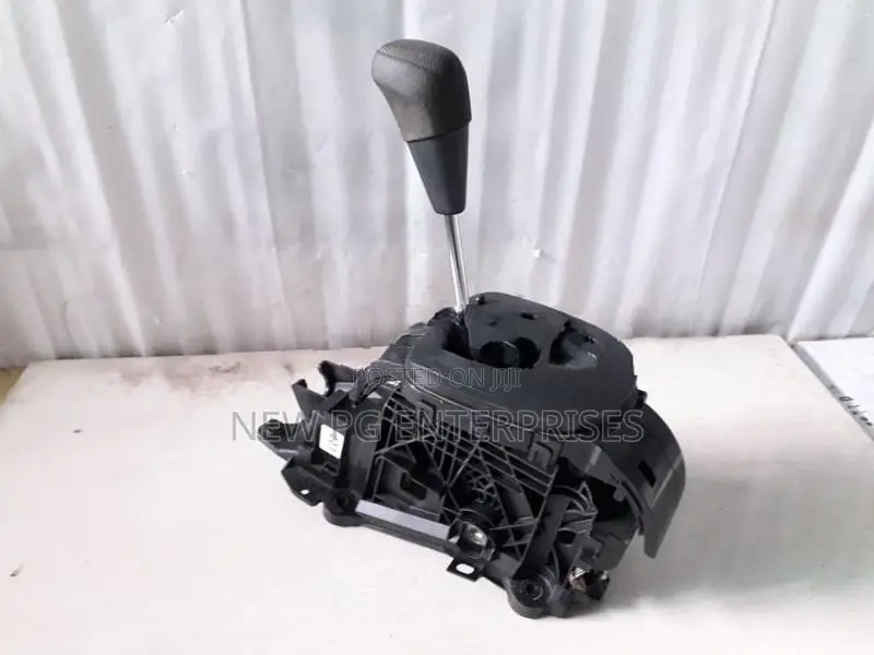 Toyota Vitz KSP130 Gear Shifter Automatic