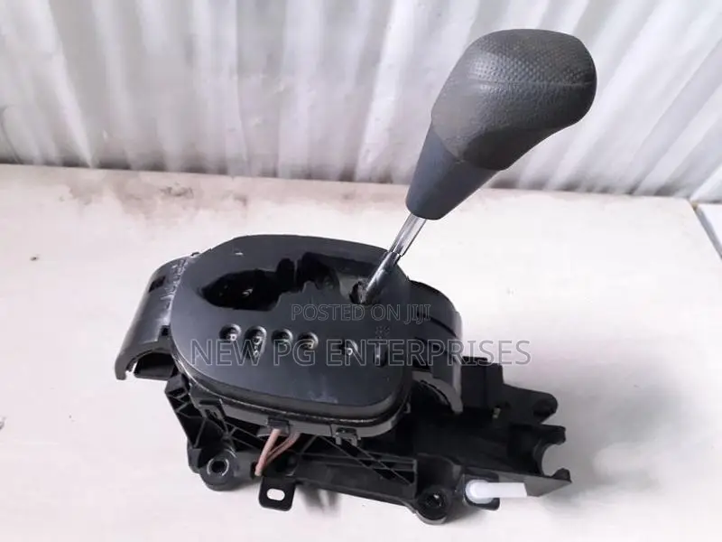 Toyota Vitz KSP130 Gear Shifter Automatic