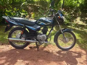 Bajaj CT100 2017