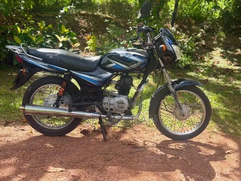 Bajaj CT100 2017