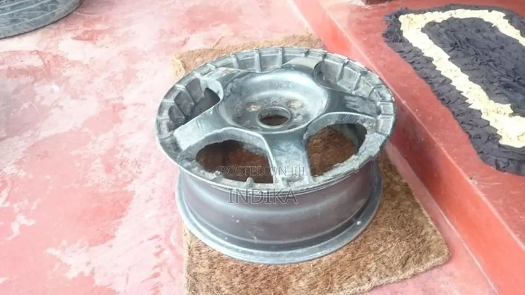 16” Alloy Wheel