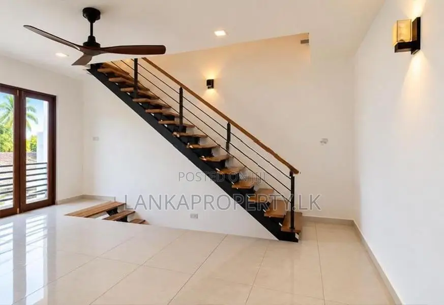 Brand-New Modern Luxury House for Sale in Nadukarawatta, Nugegoda