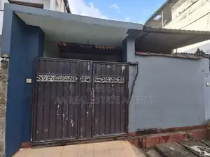 Single Storey House for Sale in Wellampitiya