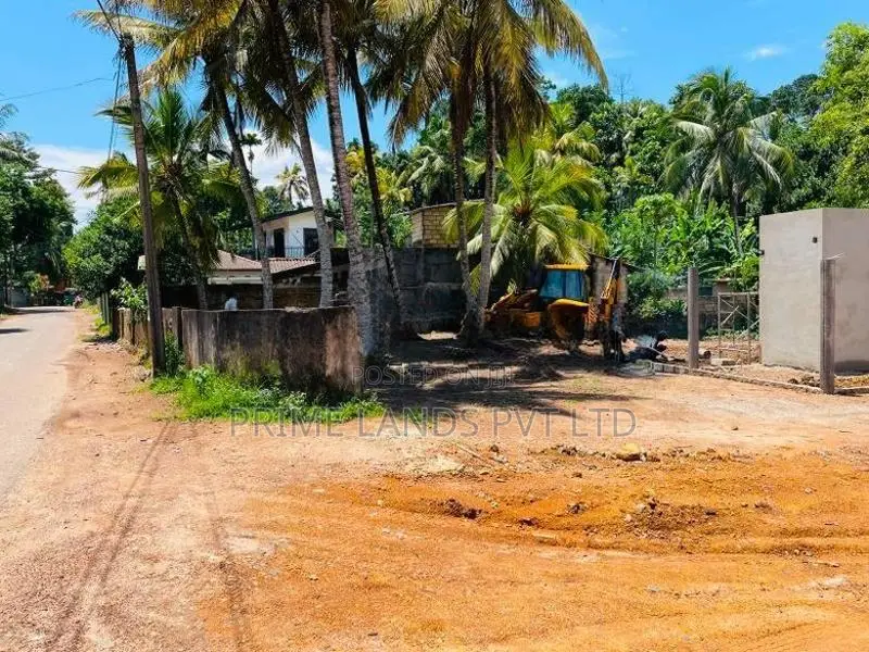 Lands Plots for Sale in Habaraduwa