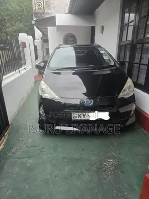 Toyota Aqua 2012