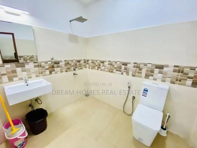Semi-Furnished House For Rent – Madiwela, Kotte