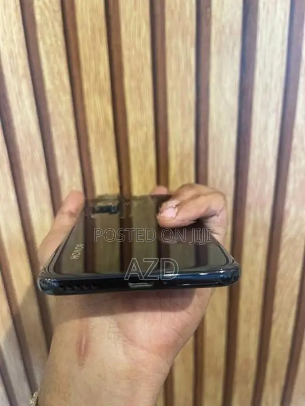 Honor 90 (Used)