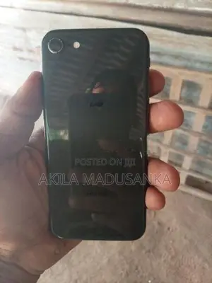 Apple iPhone 8 (Used)