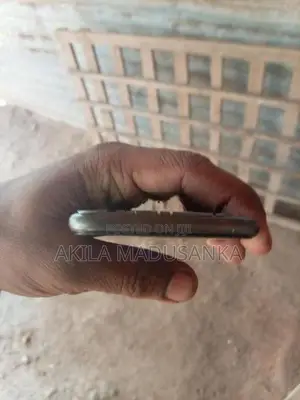Apple iPhone 8 (Used)