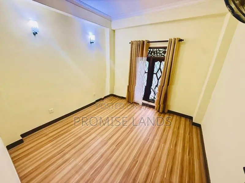 First Floor Semi Luxury House For Rent In Wattala