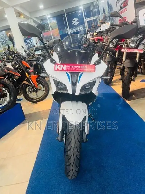 Bajaj Pulsar RS200 2026
