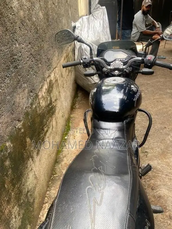 Bajaj Pulsar 180 2007