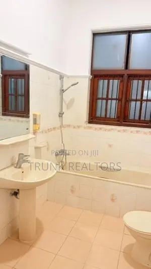 ￭ Dehiwala 07BR House For Rent (NK12014)