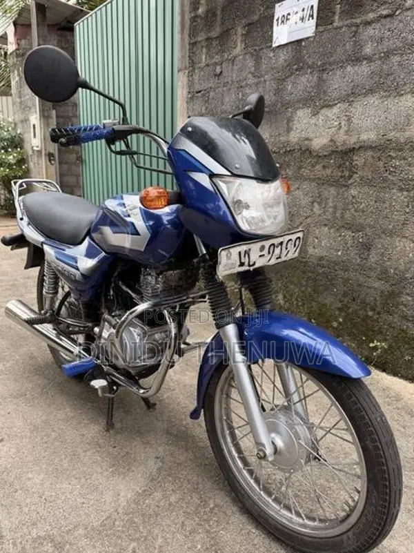 Bajaj CT100 2010