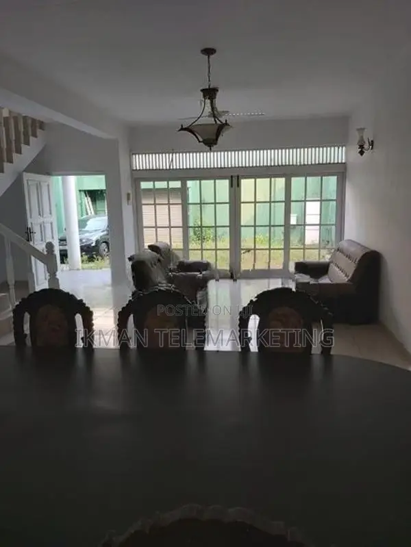 Luxury House for Sale in Nawala
