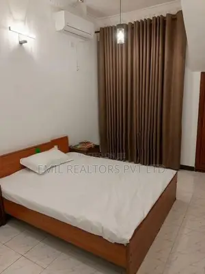 Luxury 4-Bedroom House for Rent in Battaramulla (EM081SD)