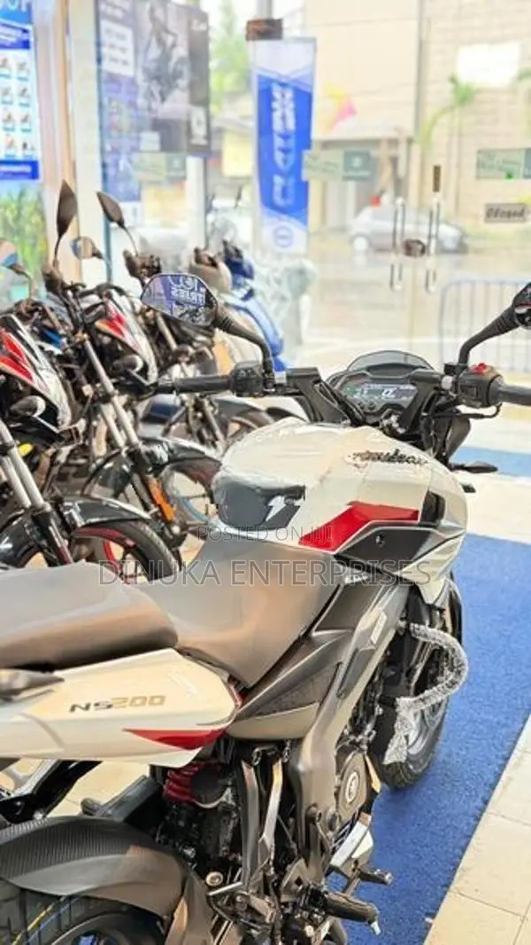 Bajaj Pulsar NS200 2026