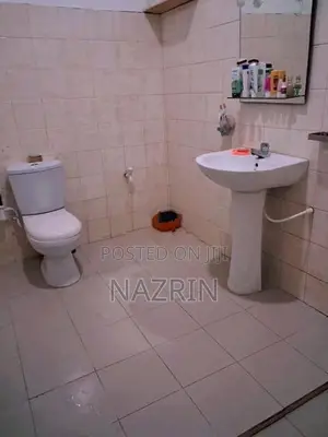 Large Garden Area with 3 Berooms House Rent Dehiwala