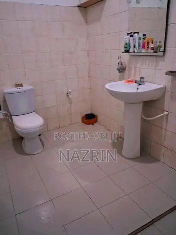 Large Garden Area with 3 Berooms House Rent Dehiwala