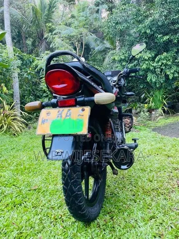 Bajaj Platina 125 2011