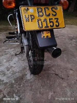Bajaj CT100 2015