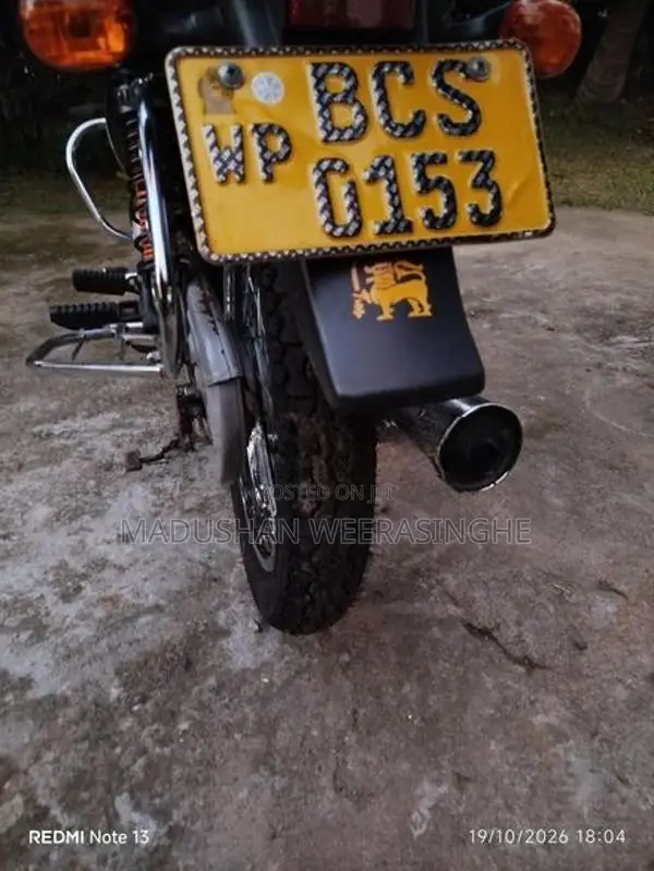 Bajaj CT100 2015