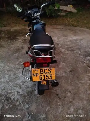 Bajaj CT100 2015