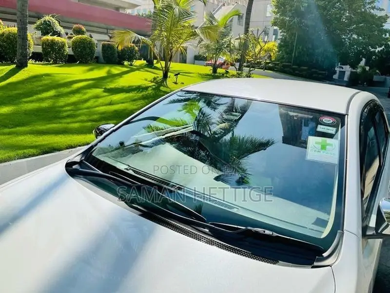 Toyota Premio G Superior 2019
