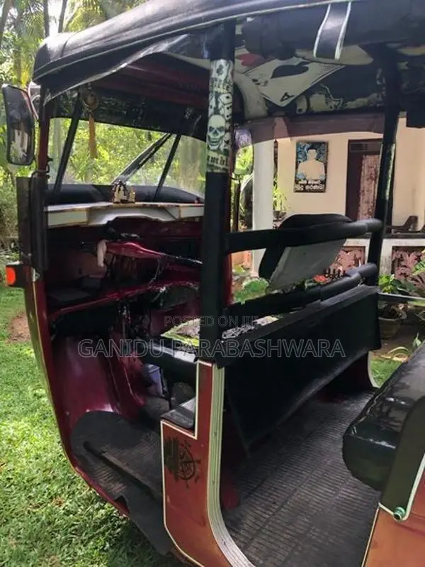 Bajaj RE 2026
