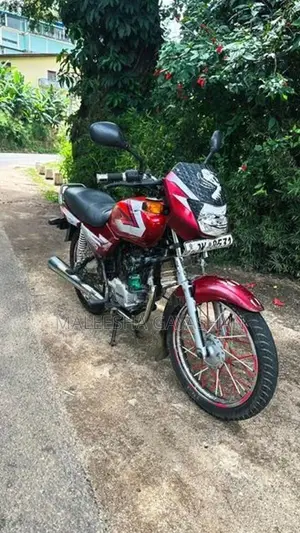 Bajaj CT100 2004