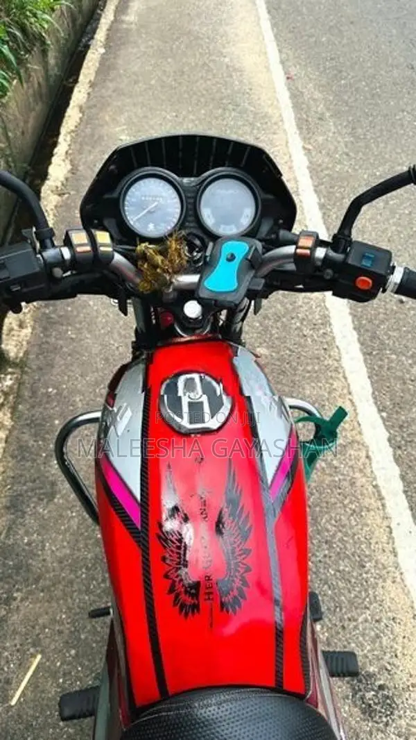 Bajaj CT100 2004