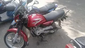 Bajaj Boxer BM 2012