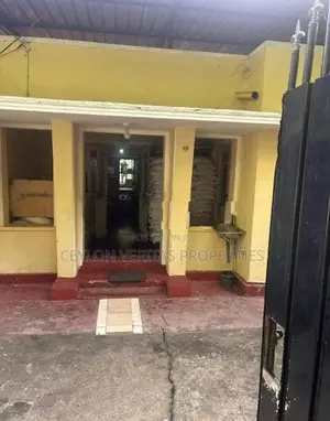 Land For Sale - Ratmalana Near Maliban Junction ( With An Old House )