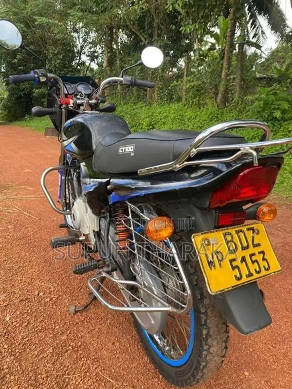 Bajaj CT100 2016