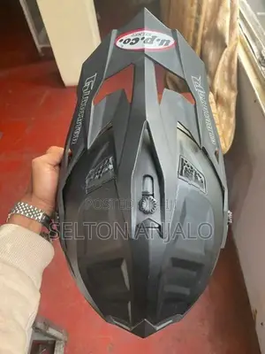 Gladiator Series 01 Helmet