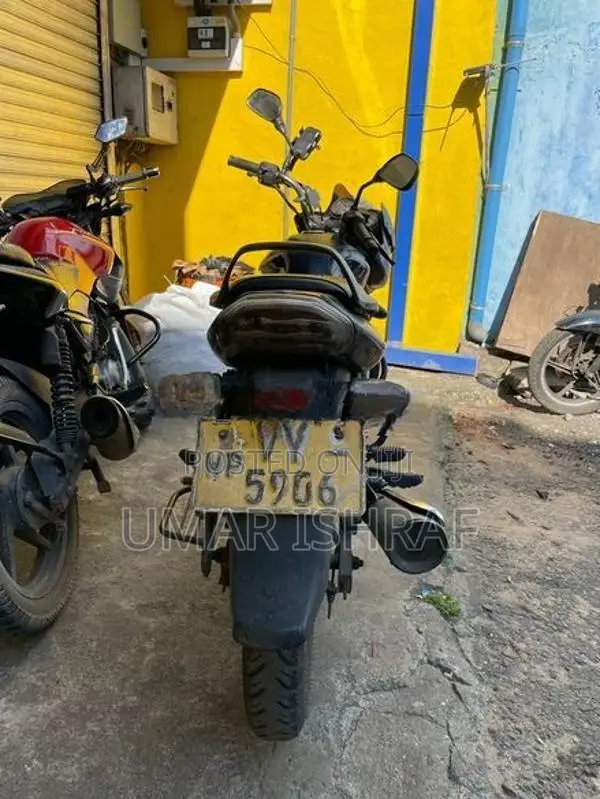 Bajaj Discover 2010