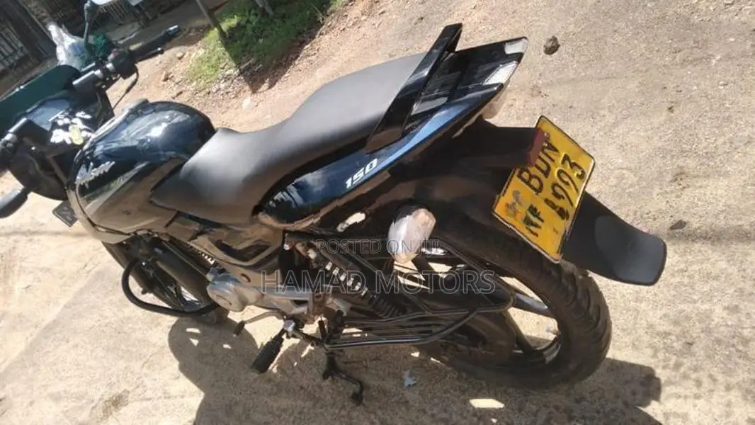 Bajaj Pulsar 150 2016